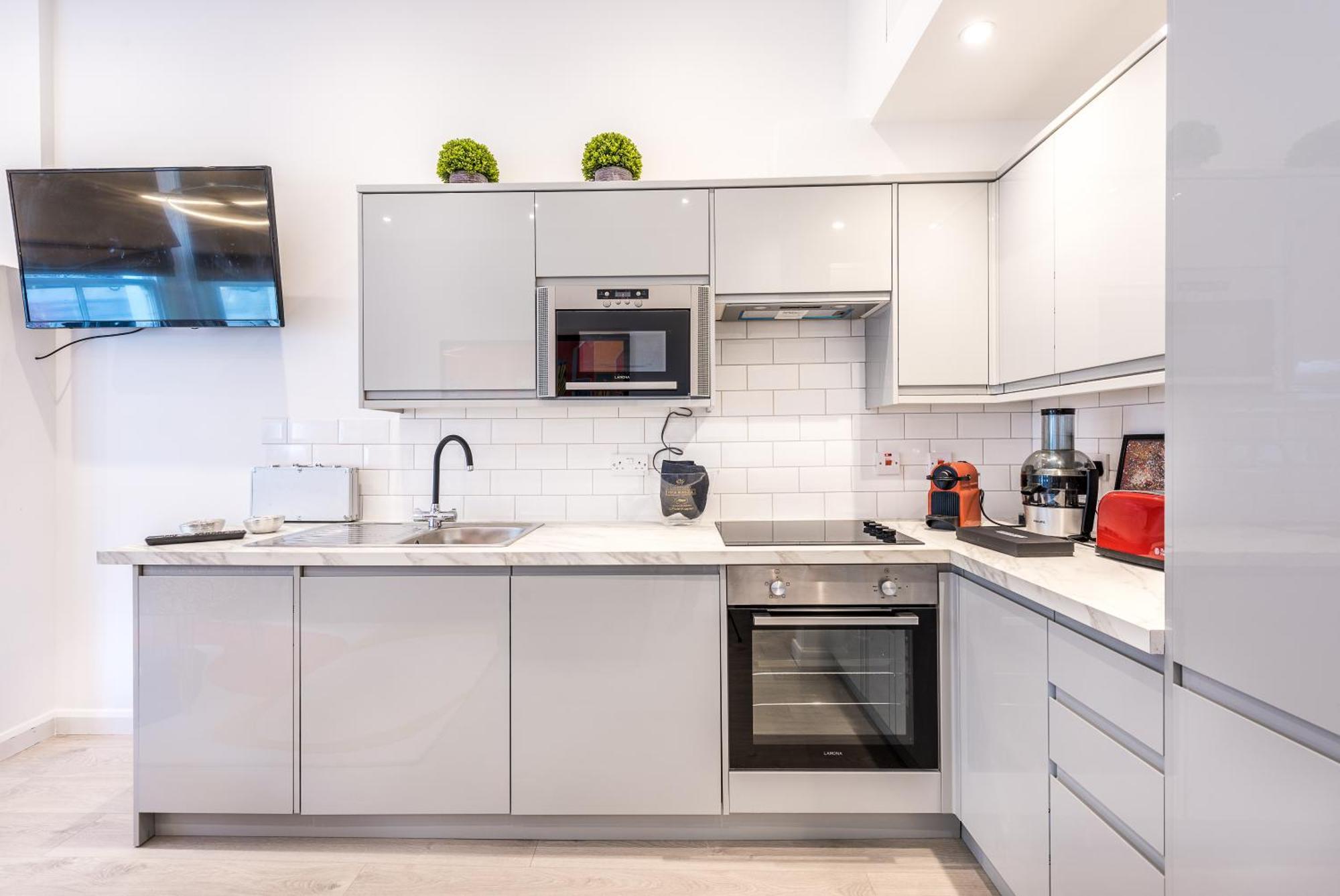 Апартаменты Casa Italia Near Kings Road In Chelsea With Wifi & Washing Machine Лондон Экстерьер фото